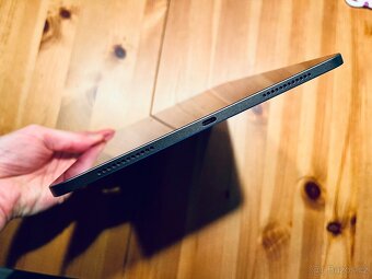 iPad Air - 5. generace 256GB, WiFi stav jako nový, záruka - 3