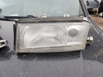 Octavia 1 pred fl predni svetla - 3