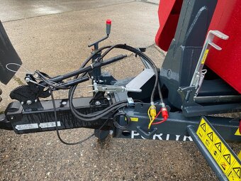 Traktorový nosič kontejnerů Portýr 4.3 - 3