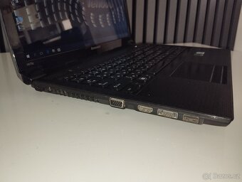 Lenovo V570c - 3