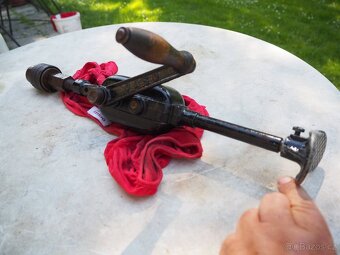 SLEVA: PRODÁM STAROU RUČNÍ VRTAČKU JASO - RETRO - 3