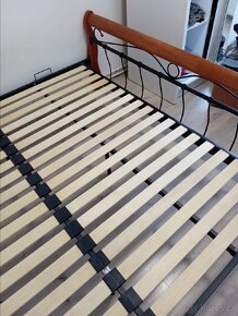 Kovová postel s roštem 180 x 200 - 3