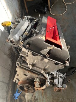SAAB motor 2.3 turbo - 3