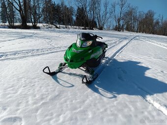 Sněžný skútr Arctic cat M8 2010" - 3