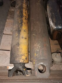 Nakladač Fortschritt T 174 - 3