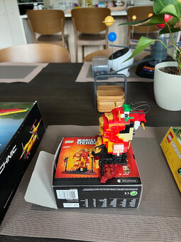 Prodám 3x LEGO - jedno nové rozbalené, 2x složené - 3