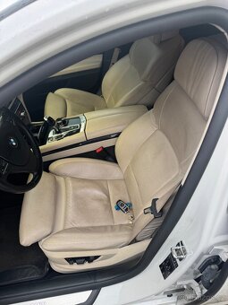 BMW 740i - 3