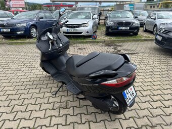 Suzuki Burgman 200G 13,5 KW MALÉ KM - 3