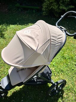 Cybex Avi Spin - 3