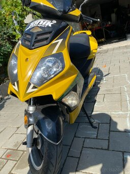 Prodám skútr 50 2T Maxon - 3