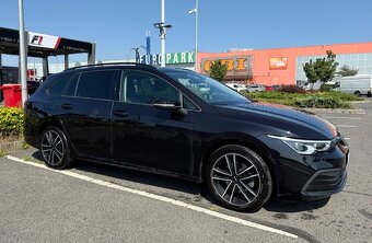 Prodám Volkswagen Golf 8 Variant 1.5 eTSI 110 kW DSG - 3