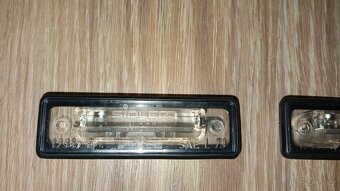 BMW E30-autoradio Blaupunkt Coburg,osvětlení SPZ,hadice atd. - 3