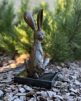 Bronzová socha Sedící zajíc soška zvířete dekorace - 3