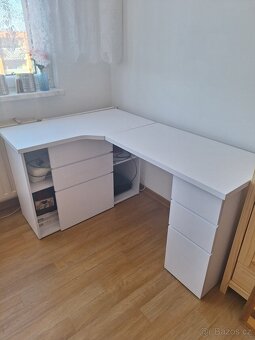 Rohový psací stůl - 3
