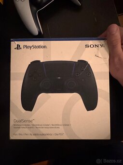 Playstation 5 Pro + 2 ovladače - 3