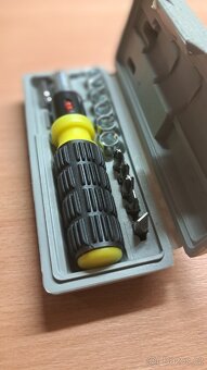 Multifunkční šroubovák s bity a nástrčnými hlavicemi - 3