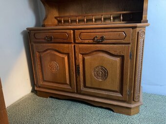 Kuchyňský kredenc - 3