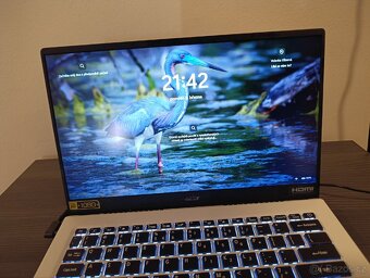 Acer Swift 5 odtokový displej - 3
