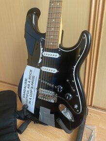 Kurt Cobain Vandalism Stratocaster Squier Fender - 3