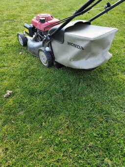 Sekačka honda HRG 466 s pojezdem - 3
