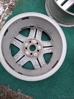 ALU KOLA VW GOLF IV / BORA -- 15" - 3