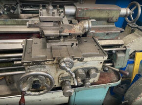 Soustruhy - hrotové SV 18R/1000 - 3