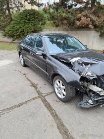 Mercedes W211. 220CDI - 3