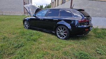 159 ti 2.0jtdm r.v 2011 - 3