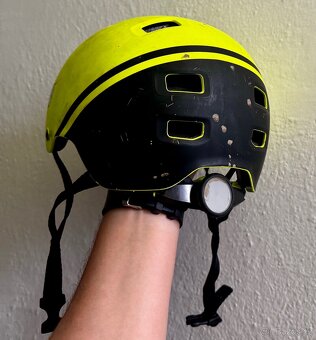 Helma cyklistická Velikost S - 3