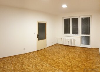Vyměním byt za větší - 3