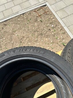 Pneu Michelin Cross Climate2, 245/40 R19 98Y - 3