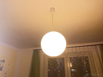 Zánovní skleněný lustr průměr 28 cm, šňůra 50 cm - 3
