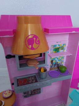 Barbie restaurace - 3