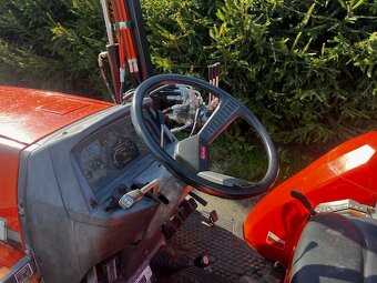 Malotraktor Kubota GL27 s čelním nakladačem - 3