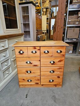 DŘEVĚNÁ KOMODA - 3