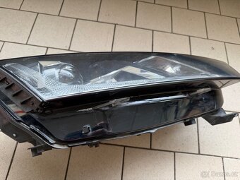 Škoda Octavia 4 právě led světlo - 3