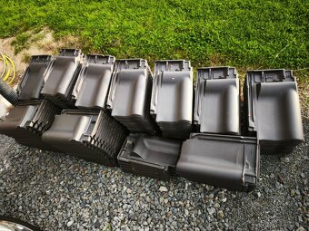 Střešni krytina (Samba 11, černá engoba) - 3