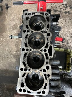 Blok motoru 2.0tdi 125kw BMN - 3