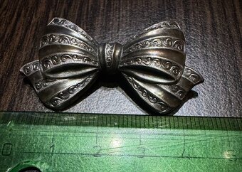 Stříbrná brož - 3