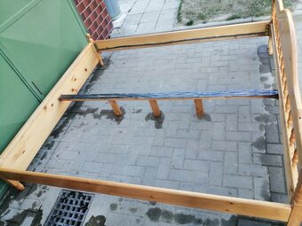 dřevěná postel z masivu, povodňová, bez roštu a matrací, vel - 3