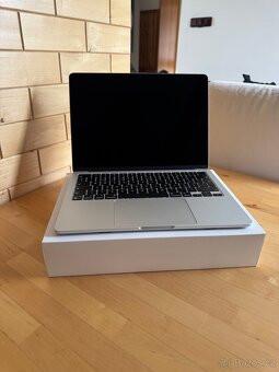 MacBook AIR 13' M2 16GB RAM, 256GB Pamět - 3