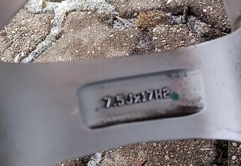 ALU kola 5x112 R17, zimní pneu 225/50 R17 2x8 mm, 2x7 mm - 3
