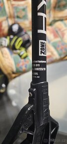florbalka ZONE Hyper Composite Light 27 Black/White - 3