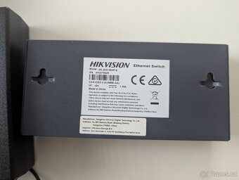 POE switch hikvision ds-3e0106hp-e - 3