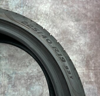 Letní pneumatika Pirelli 225/40/19 93Y RSC DOT22 - 3
