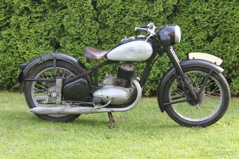 Jawa 250 typ 11 pérák 1950 - 3