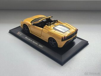 Model auta Ferrari Scuderia Spider 16M, Bburago 1:32 - 3