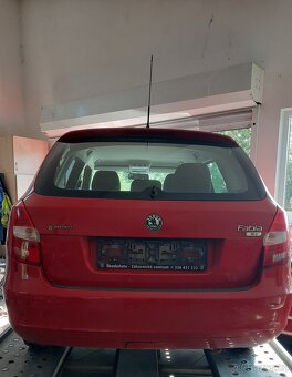 nd ze škoda fabia 2, 1.4.TSI 63kW, červená - 3