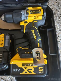 Aku vrtačka s příklepem DeWalt - 3
