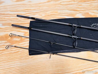 2 DĚLENÉ KAPROVÉ PRUTY ESOX CARPERS TANKER / 3,60 m / 3 lb. - 3